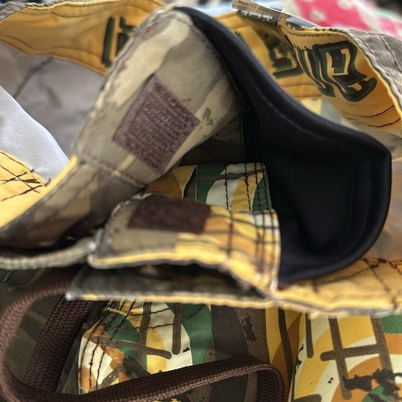 Body Glove Board Shorts Boys Size 10 /25 - Picture 5 of 11